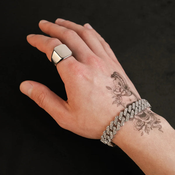 Bracelet cubain glacé argent pour homme porté