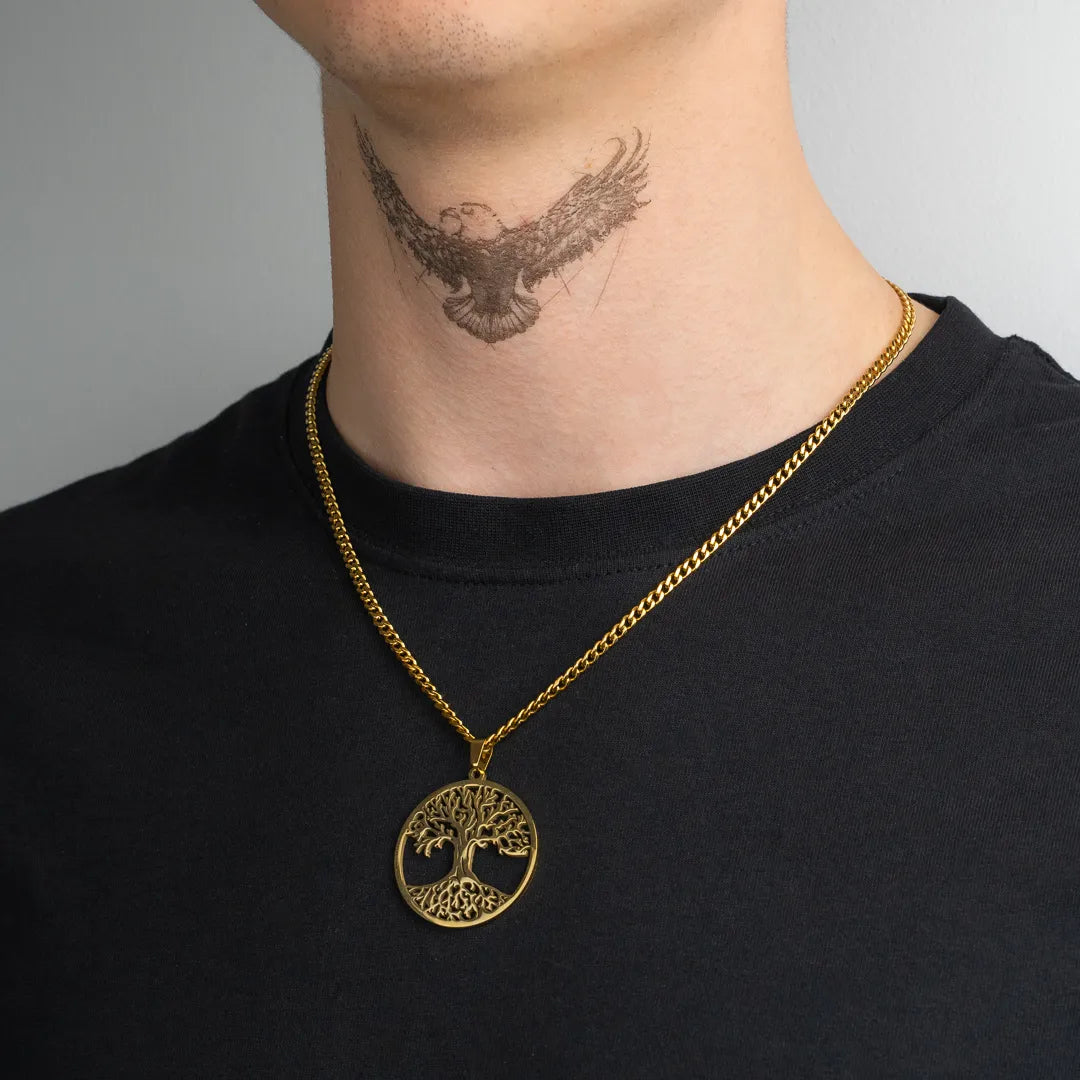 Pendentif arbre de vie or pour homme porté