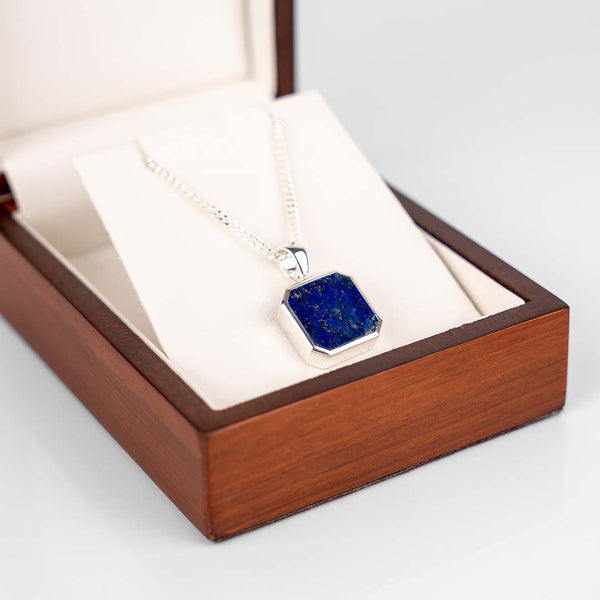 Pendentif lapis lazuli et collier en argent 925 pour homme dans son écrin en bois