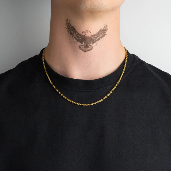 Chaîne corde or 50cm pour homme portée