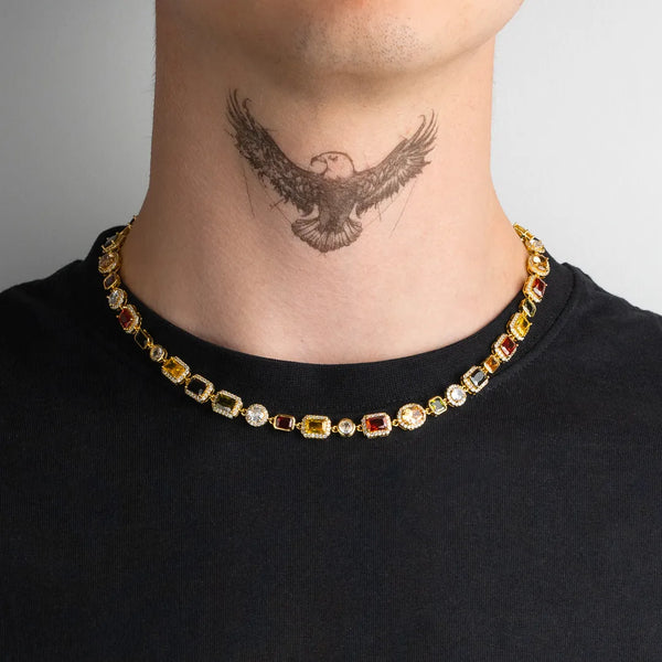 Collier de pierres précieuses or pour homme porté