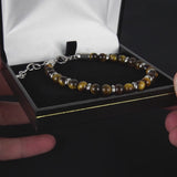 Vidéo produit d'un bijou homme bracelet de perles marron
