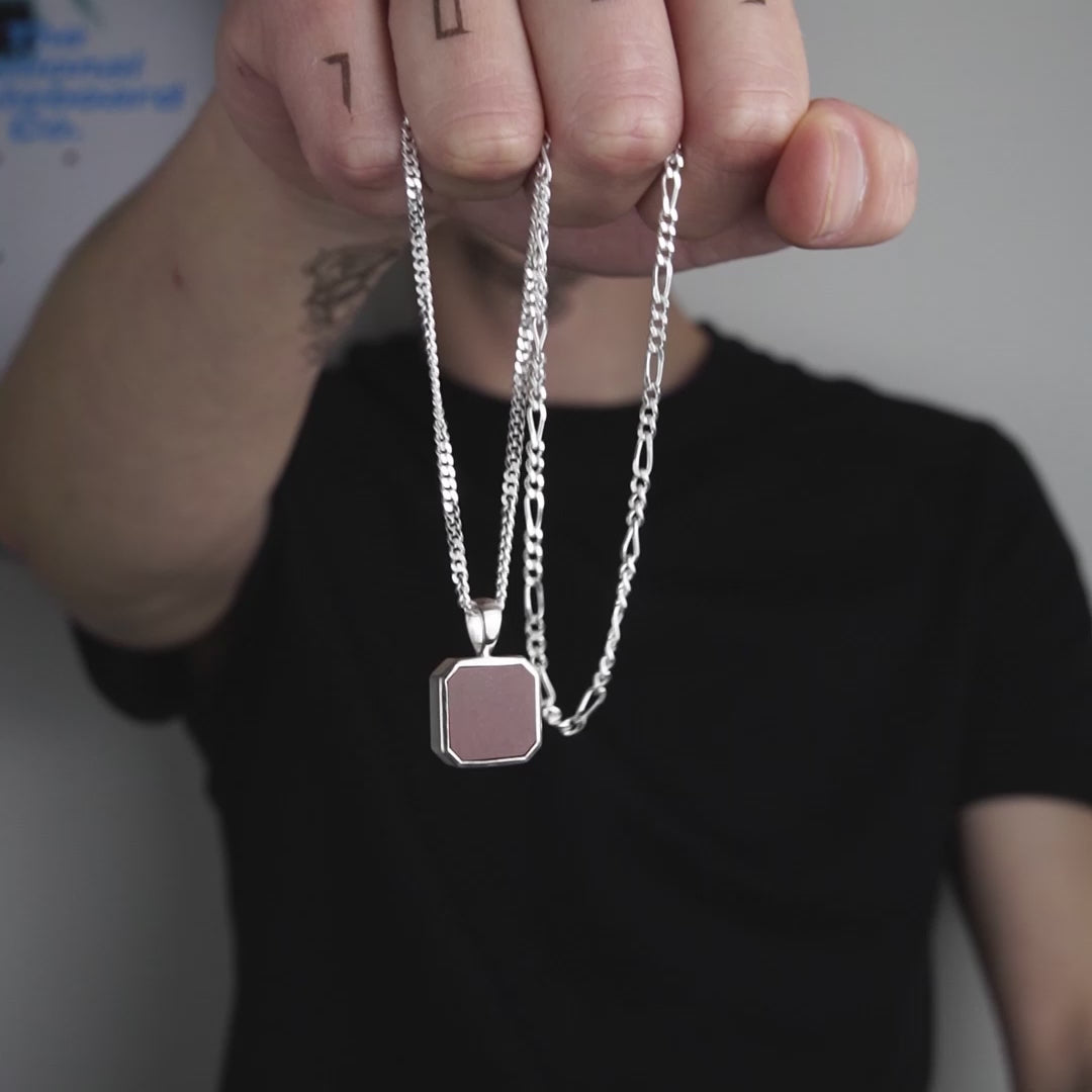Vidéo produit d'un bijou homme pendentif jaspe rouge en argent 925